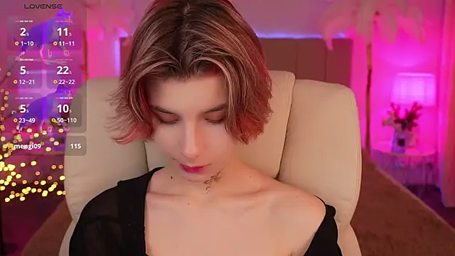 HaylaAmber online show from December 16, 10:50 am