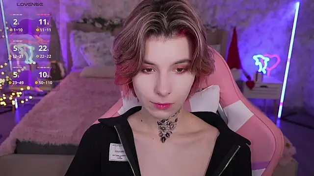 HaylaAmber online show from December 17, 6:56 am