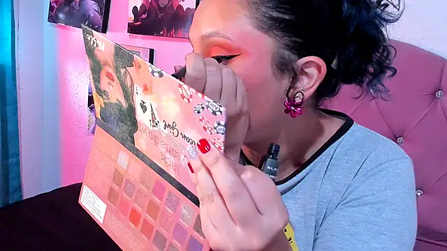 Mila nixon02 online show from December 2, 5:19 pm