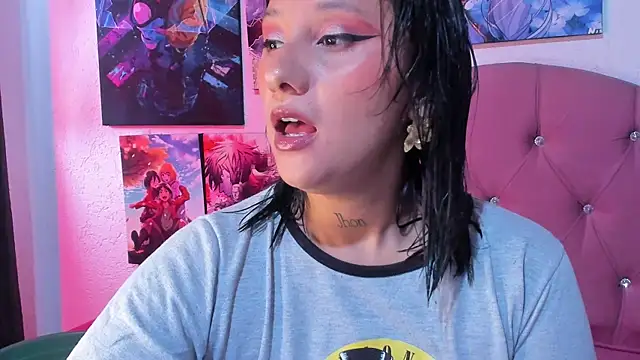 Mila nixon02 online show from August 3, 4:44 pm