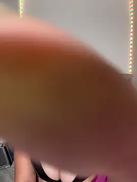 Snapshot of Sarasweet_sex chatting on June 27, 1:39 pm Sarasweet sex online show from June 27, 1:39 pm