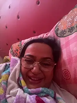 Gia Nahomi online show from January 7, 2:08 pm