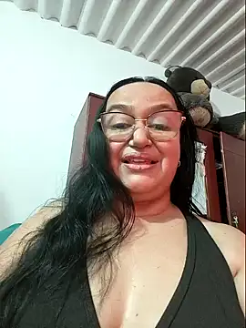 Gia Nahomi online show from January 11, 10:07 pm