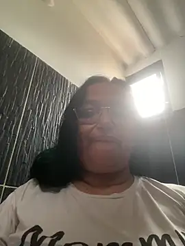 Gia Nahomi online show from March 16, 8:54 pm