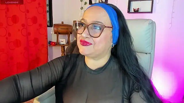 Gia Nahomi online show from March 4, 11:22 pm