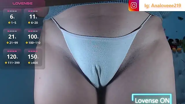 Snapshot of ana_studio chatting on June 22, 1:51 am ana studio online show from June 22, 1:51 am