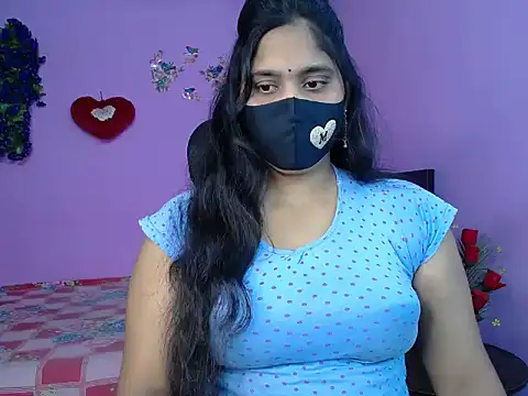 Hot Maleka online show from April 28, 4:45 pm