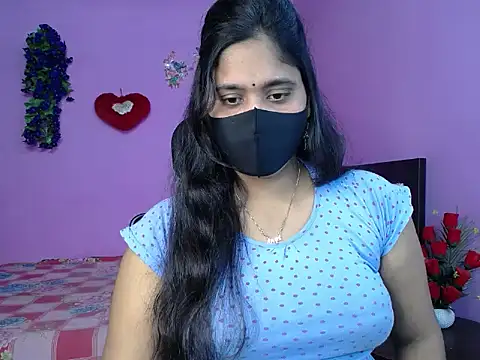 Hot Maleka online show from April 29, 5:30 pm