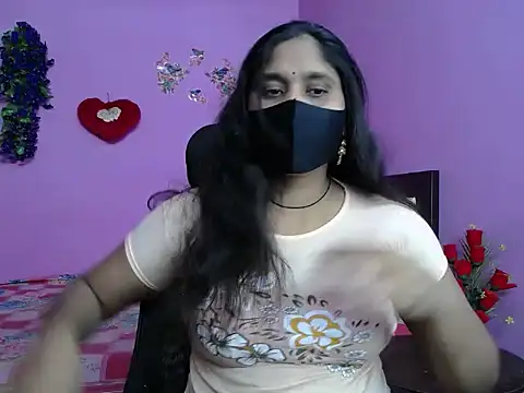 Hot Maleka online show from May 1, 4:33 pm