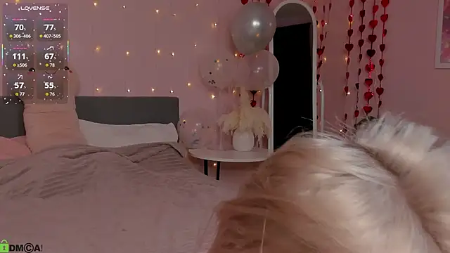 Sara Robinson online show from February 28, 2:56 am