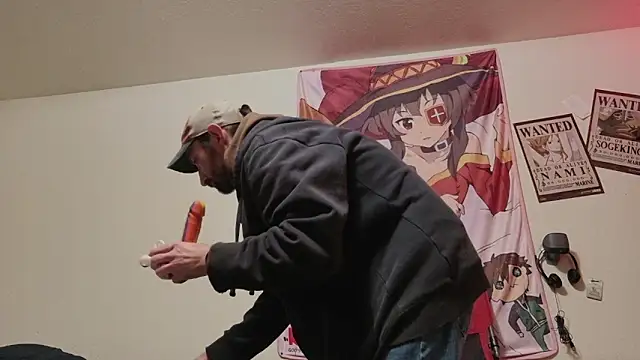 Snapshot of SlammyDjr chatting on December 14, 12:05 am SlammyDjr online show from December 14, 12:05 am