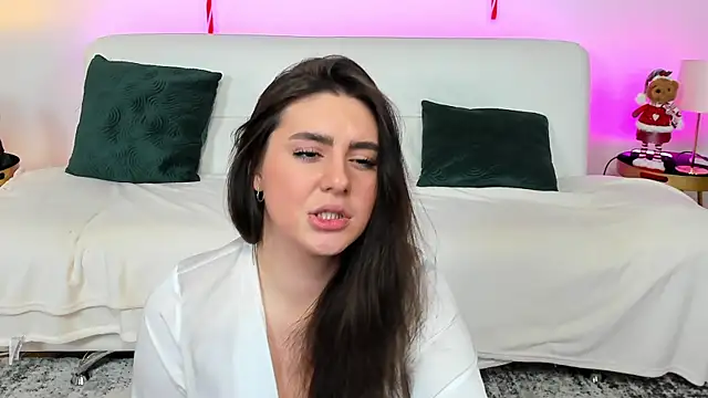 Snapshot of Evelyn___Sweet chatting on February 11, 9:03 pm Evelyn Sweet online show from February 11, 9:03 pm