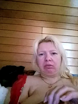 Snapshot of Lauri_scherri chatting on September 27, 11:48 am Lauri scherri online show from September 27, 11:48 am