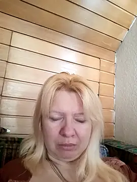 Snapshot of Lauri_scherri chatting on February 10, 1:26 pm Lauri scherri online show from February 10, 1:26 pm