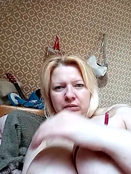 Snapshot of Lauri_scherri chatting on February 23, 12:46 pm Lauri scherri online show from February 23, 12:46 pm
