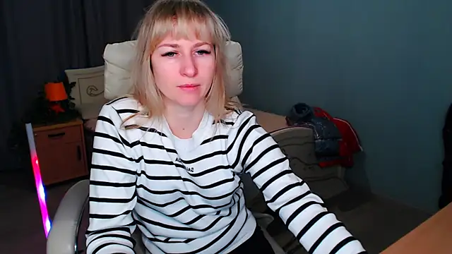 Incredible Ariela online show from January 18, 9:34 am