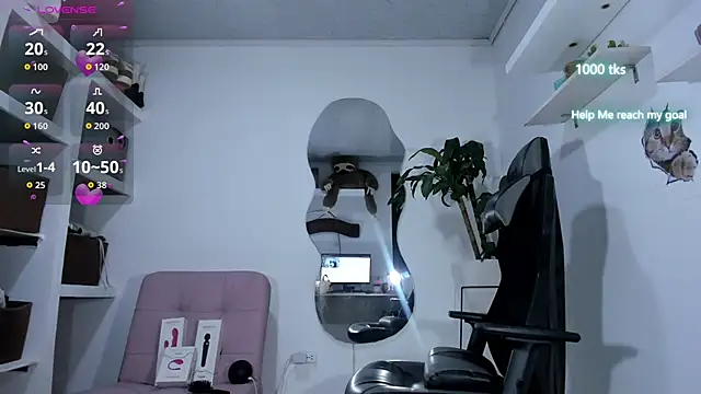 emily palmeer online show from September 19, 10:49 am