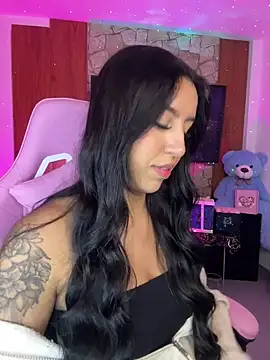 Snapshot of Tamara_Roberts1 chatting on March 1, 2:15 am Tamara Roberts1 online show from March 1, 2:15 am