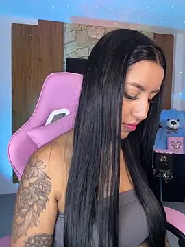 Snapshot of Tamara_Roberts1 chatting on March 4, 2:06 am Tamara Roberts1 online show from March 4, 2:06 am