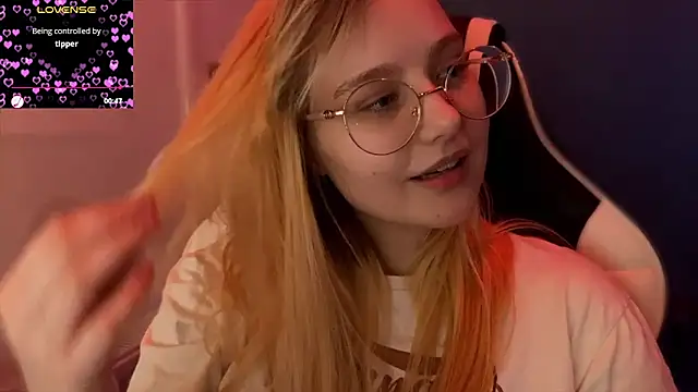 JacyWinslat online show from March 9, 9:14 pm