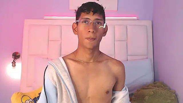 Snapshot of Nick_Collins18 chatting on January 6, 10:01 pm Nick Collins18 online show from January 6, 10:01 pm