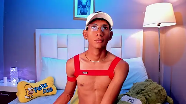 Snapshot of Nick_Collins18 chatting on February 28, 9:27 pm Nick Collins18 online show from February 28, 9:27 pm