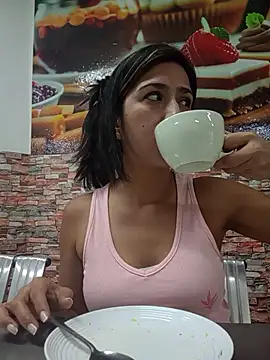 Snapshot of Sahana_Ashiika chatting on June 26, 2:32 pm Sahana Ashiika online show from June 26, 2:32 pm