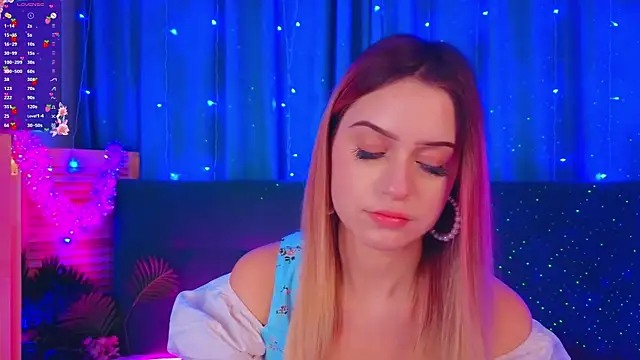 AlinaWalters online show from December 14, 8:35 pm