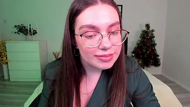 Snapshot of DaniellaLovely chatting on December 17, 2:22 pm DaniellaLovely online show from December 17, 2:22 pm