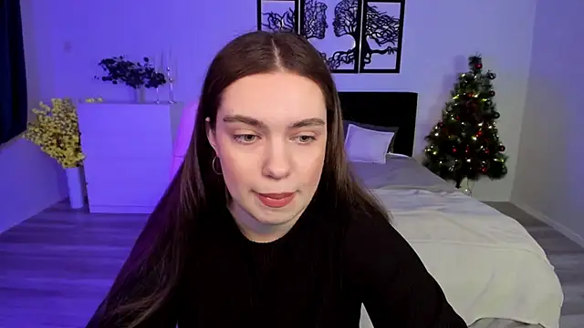 Snapshot of DaniellaLovely chatting on January 11, 11:12 am DaniellaLovely online show from January 11, 11:12 am