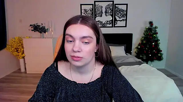 Snapshot of DaniellaLovely chatting on January 26, 2:19 pm DaniellaLovely online show from January 26, 2:19 pm