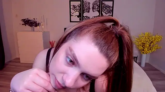 Snapshot of DaniellaLovely chatting on February 7, 11:12 am DaniellaLovely online show from February 7, 11:12 am