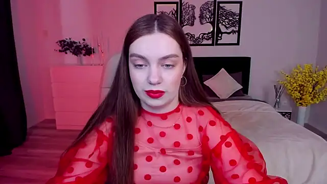 Snapshot of DaniellaLovely chatting on February 10, 11:15 am DaniellaLovely online show from February 10, 11:15 am