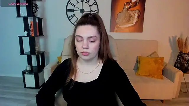 Snapshot of DaniellaLovely chatting on March 5, 2:12 pm DaniellaLovely online show from March 5, 2:12 pm