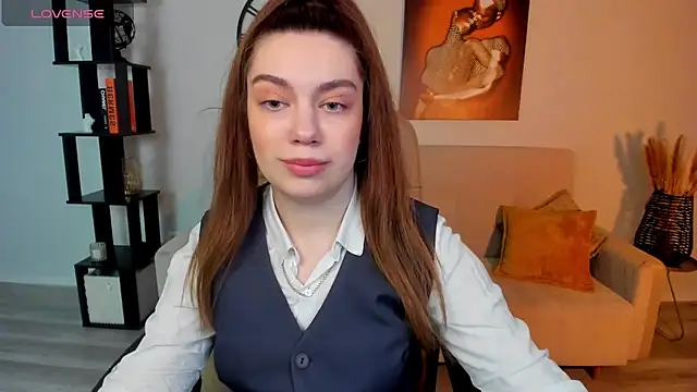 Snapshot of DaniellaLovely chatting on March 6, 10:52 am DaniellaLovely online show from March 6, 10:52 am