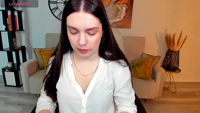 Snapshot of DaniellaLovely chatting on March 15, 11:19 am DaniellaLovely online show from March 15, 11:19 am