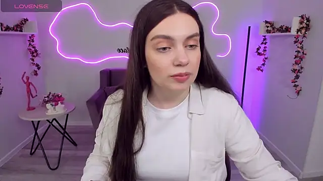 Snapshot of DaniellaLovely chatting on March 18, 2:04 pm DaniellaLovely online show from March 18, 2:04 pm