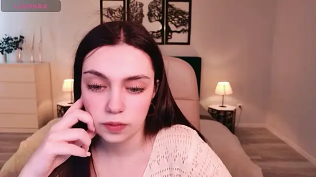 DaniellaLovely online show from March 15, 11:05 am