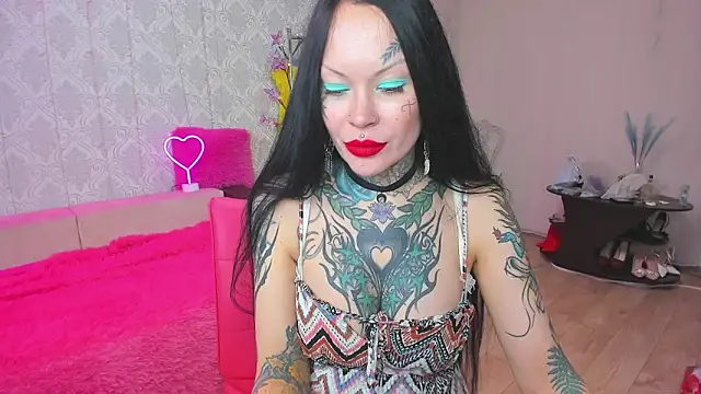 Snapshot of Megan_Black_Moon chatting on October 29, 10:17 am Megan Black Moon online show from October 29, 10:17 am