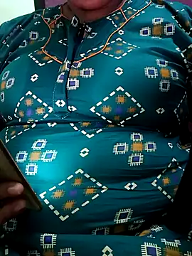 Snapshot of kavinila20 chatting on October 6, 4:37 pm kavinila20 online show from October 6, 4:37 pm