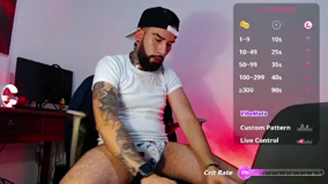 Snapshot of Diilanhott chatting on November 10, 9:25 pm Diilanhott online show from November 10, 9:25 pm