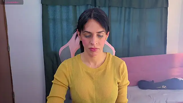 Snapshot of vittorialombardi__ chatting on June 22, 9:34 pm vittorialombardi online show from June 22, 9:34 pm