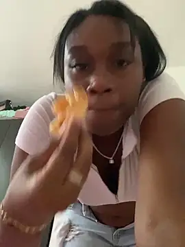 EscorpiLeoncita online show from March 9, 10:19 pm