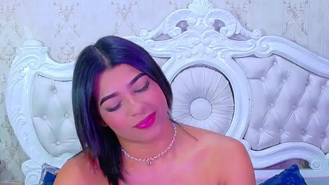 TiaraRosse online show from November 13, 5:39 am