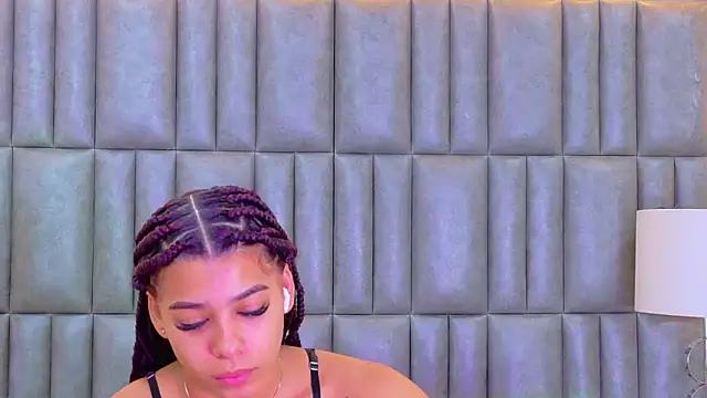 TiaraRosse online show from June 8, 1:22 pm