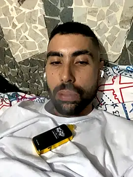 Snapshot of macg96 chatting on November 16, 6:41 am macg96 online show from November 16, 6:41 am