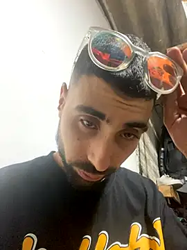 Snapshot of macg96 chatting on November 30, 7:34 am macg96 online show from November 30, 7:34 am