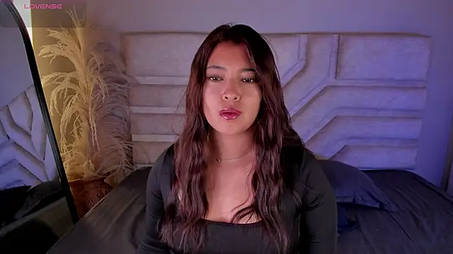 Rebeca Williams  online show from February 8, 12:41 pm