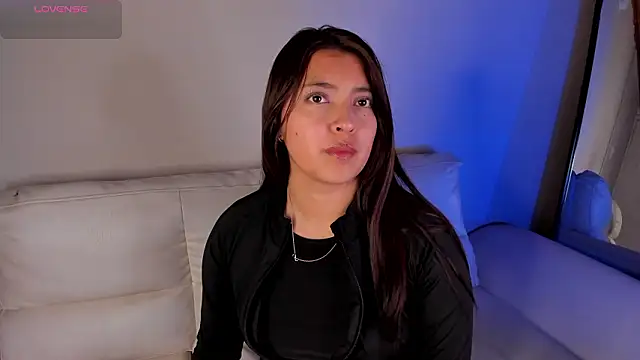 Rebeca Williams  online show from March 10, 12:10 pm