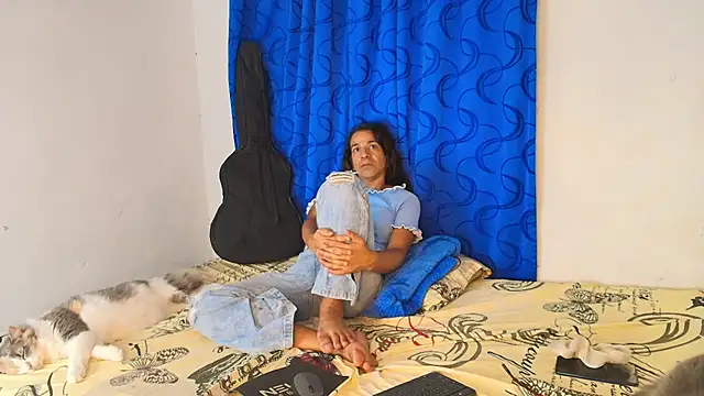 Oh Tique online show from November 26, 3:18 am